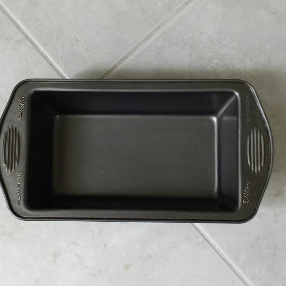 Wilton loaf pan